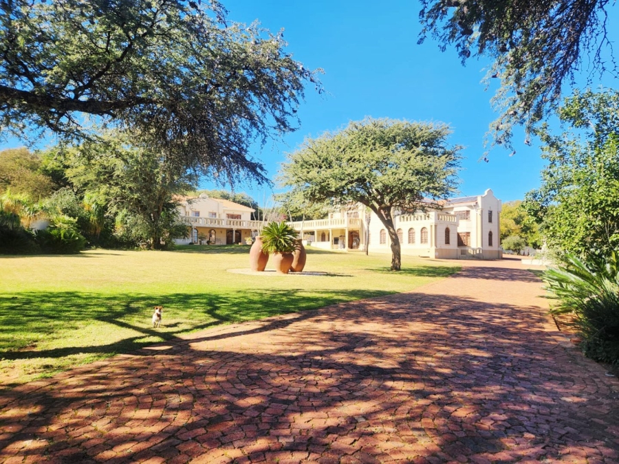 4 Bedroom Property for Sale in Wilkoppies North West